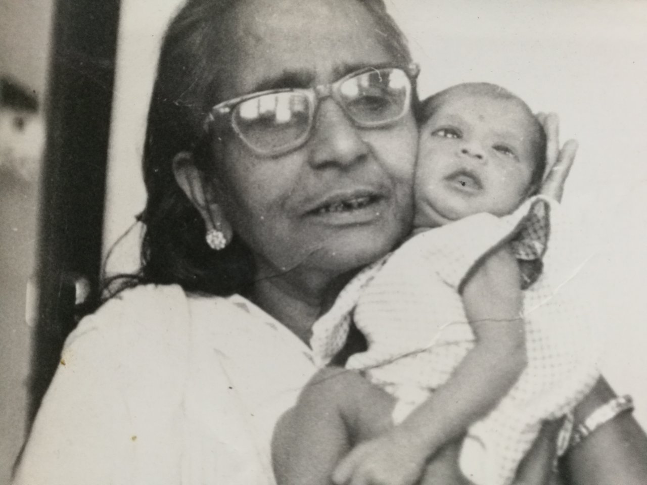 Chaurasia Family from Sitapur Settled in Lucknow , Ishwar Deen Family Par Dadi Old Photos